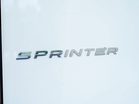 Used 2023 Mercedes-Benz Sprinter 3500 image 19