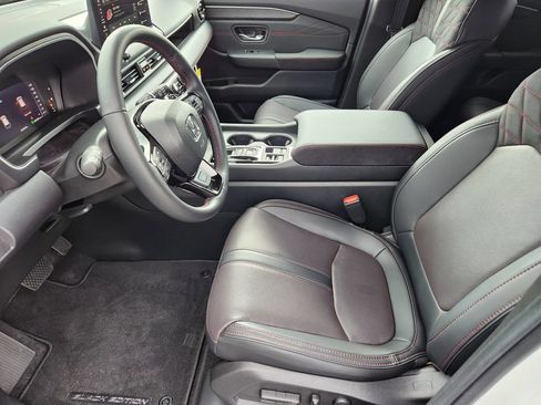 New 2026 Honda Pilot Black Edition image 12