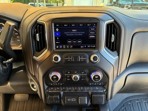 Used 2019 GMC Sierra 1500 AT4 w/ AT4 Premium Package AWD/4WD image 22