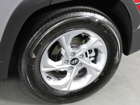 Certified 2024 Hyundai Tucson SE image 11