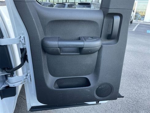 Used 2013 GMC Sierra 1500 SLE w/ Power Tech Package image 20