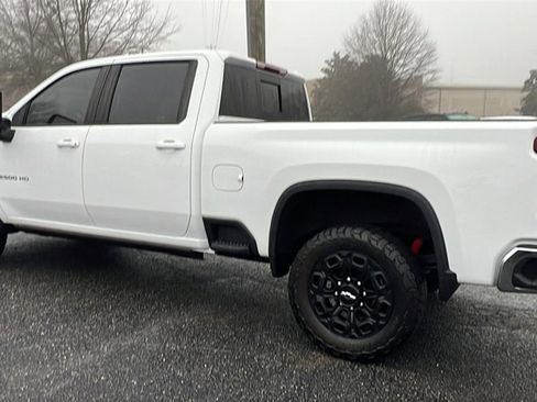 Certified 2022 Chevrolet Silverado 2500 LT w/ Convenience Package image 7