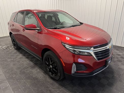 Used 2022 Chevrolet Equinox LT AWD/4WD image 2
