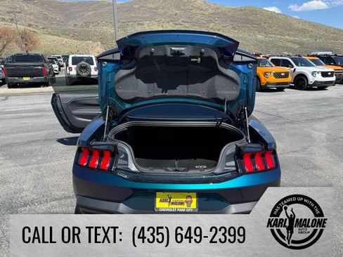 Used 2025 Ford Mustang GT Premium w/ GT Performance Package RWD image 25