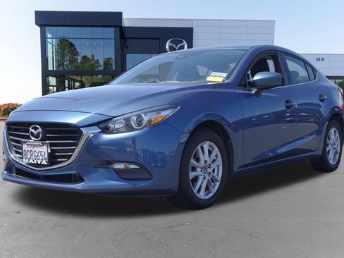 Used 2018 MAZDA MAZDA3 Sport w/ Preferred Equipment Package FWD image 7