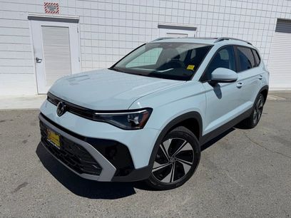 New 2026 Volkswagen Taos SE