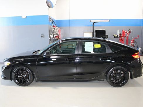 Certified 2024 Honda Civic Sport image 15