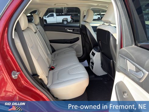 Used 2024 Ford Edge Titanium w/ Equipment Group 301A AWD/4WD image 18