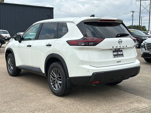 New 2026 Nissan Rogue S image 6