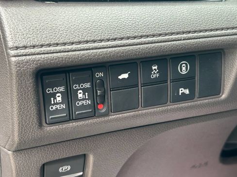 Used 2023 Honda Odyssey Touring image 28