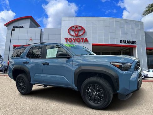 Certified 2025 Toyota 4Runner SR5 AWD/4WD image 1