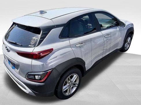 Used 2022 Hyundai Kona SE FWD image 17
