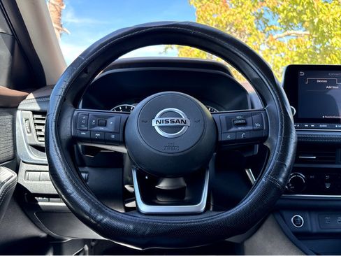 Certified 2021 Nissan Rogue S image 13