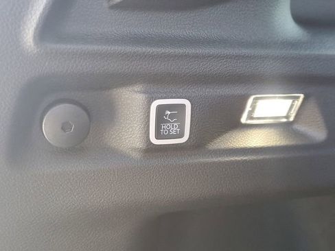 New 2025 Jeep Grand Cherokee L Altitude RWD image 6