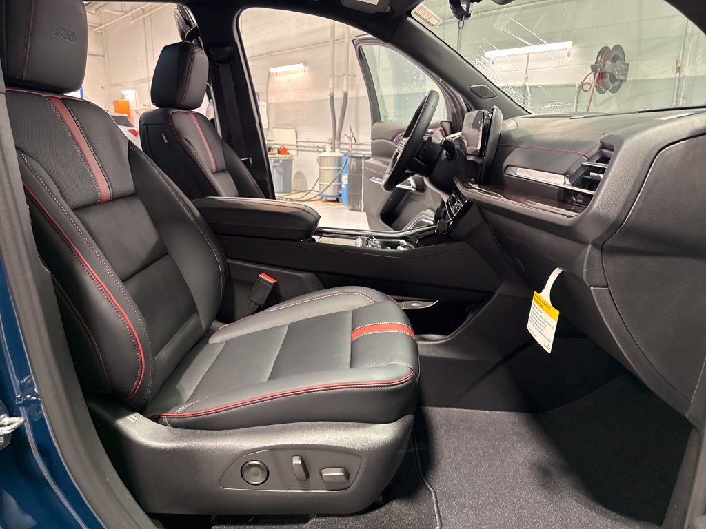 New 2027 Chevrolet Traverse RS AWD/4WD image 30