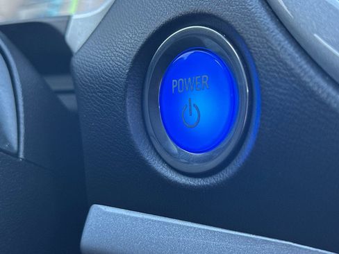 Used 2017 Chevrolet Volt LT image 24