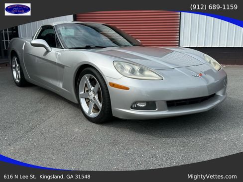 Used 2005 Chevrolet Corvette Coupe w/ Preferred Equipment Group image 1