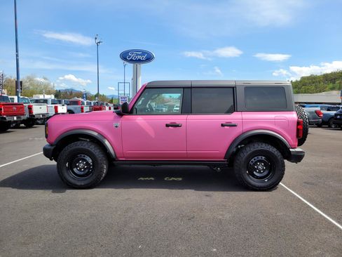 New 2026 Ford Bronco Big Bend w/ Black Diamond Package image 8