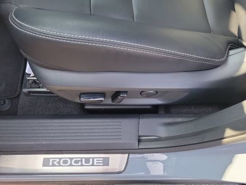 Used 2023 Nissan Rogue SL AWD/4WD image 22