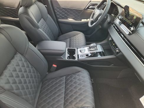 New 2026 Nissan Rogue Platinum AWD/4WD image 11