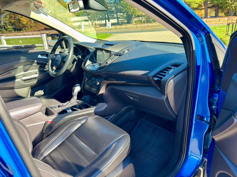 Used 2018 Ford Escape Titanium w/ Ford Safe & Smart Package AWD/4WD image 13