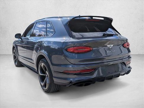 Used 2022 Bentley Bentayga image 7