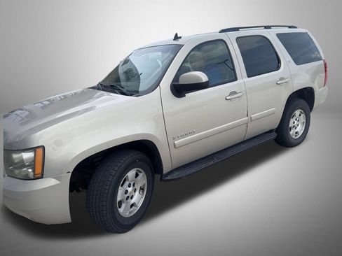 Used 2007 Chevrolet Tahoe LT w/ LT Preferred Equipment Group AWD/4WD image 3