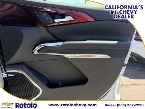 Used 2024 Chevrolet Traverse RS w/ LPO, Floor Liner Package AWD/4WD image 9