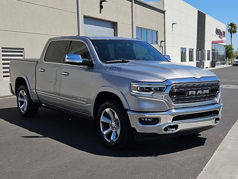 Used 2022 RAM 1500 Limited AWD/4WD image 3