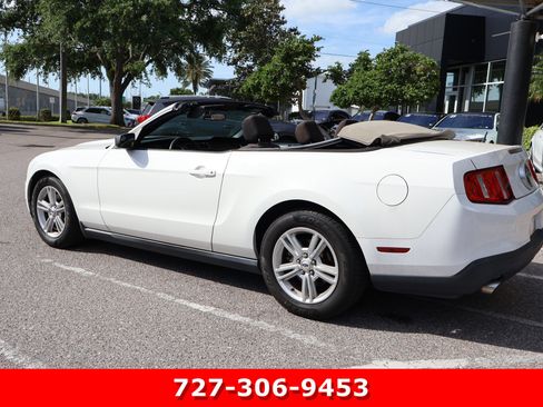 Used 2012 Ford Mustang Convertible image 5