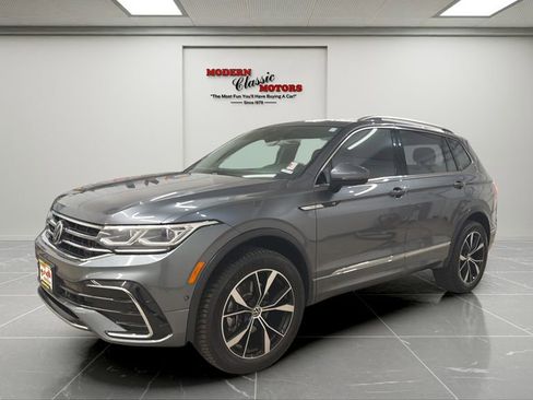 Used 2023 Volkswagen Tiguan SEL R-Line image 1