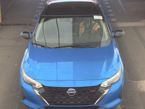 Certified 2024 Nissan Sentra SR FWD image 5