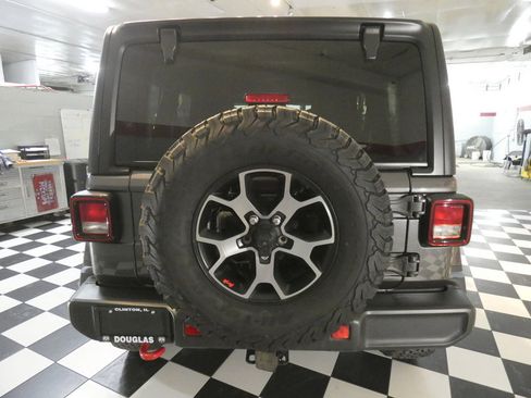Used 2023 Jeep Wrangler Unlimited Rubicon image 5