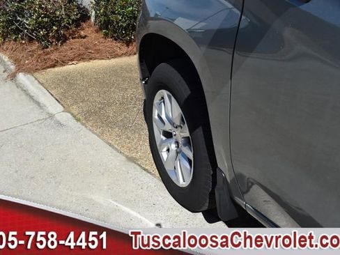 Used 2025 Chevrolet Silverado 1500 Custom image 15