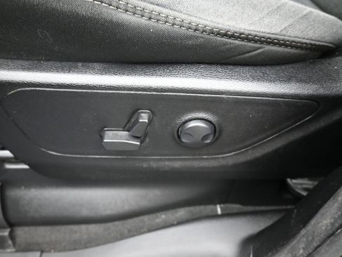 Used 2023 RAM 1500 Lone Star image 7