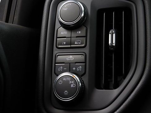 Used 2024 GMC Sierra 1500 Pro w/ Pro Value Package image 22