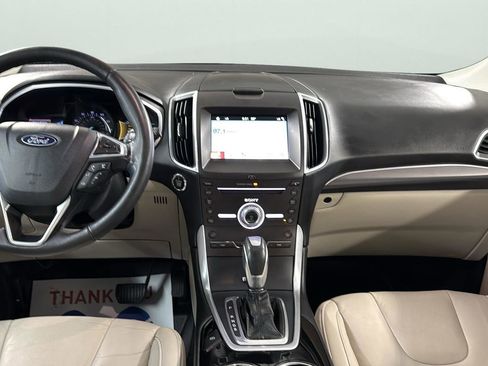 Certified 2018 Ford Edge Titanium w/ Technology Package image 22