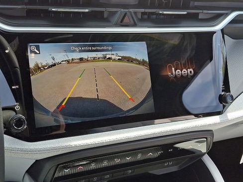 New 2026 Jeep Cherokee Laredo AWD/4WD image 12