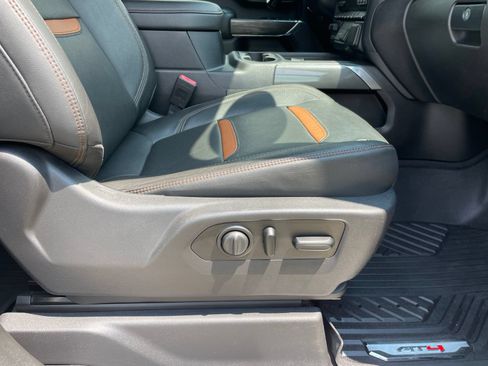 Used 2020 GMC Sierra 2500 AT4 w/ AT4 Premium Package AWD/4WD image 63
