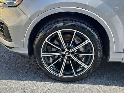 Used 2021 Audi Q7 3.0T Premium Plus AWD/4WD image 27