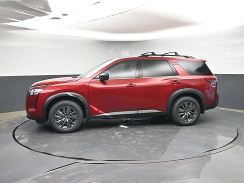 New 2026 Nissan Pathfinder SV w/ SV Premium Package FWD image 2