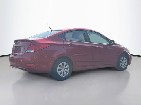 Used 2016 Hyundai Accent SE FWD image 2