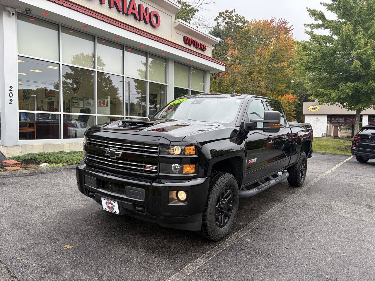 Used 2017 Chevrolet Silverado 2500 LTZ w/ Midnight Edition AWD/4WD image 2