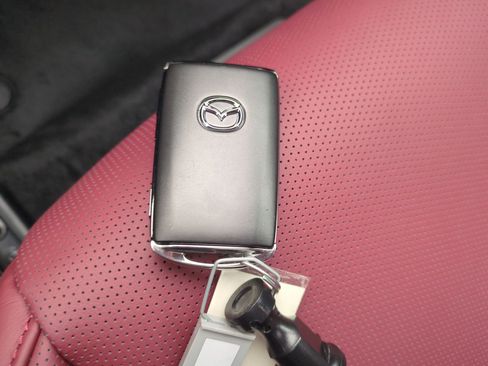 New 2026 MAZDA MAZDA3 2.5 S Hatchback w/ Premium Pkg image 27