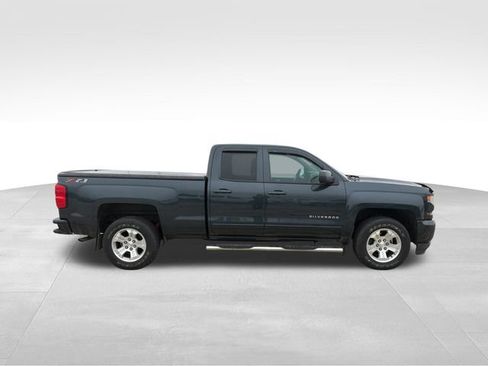Used 2018 Chevrolet Silverado 1500 LT w/ All Star Edition AWD/4WD image 8