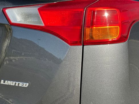 Used 2014 Toyota RAV4 Limited image 31