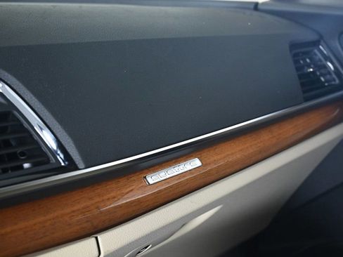 Certified 2023 Audi Q5 2.0T Premium Plus w/ Premium Plus Package image 21