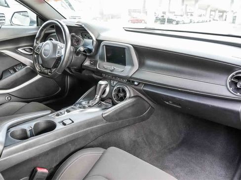 Used 2020 Chevrolet Camaro LT image 13