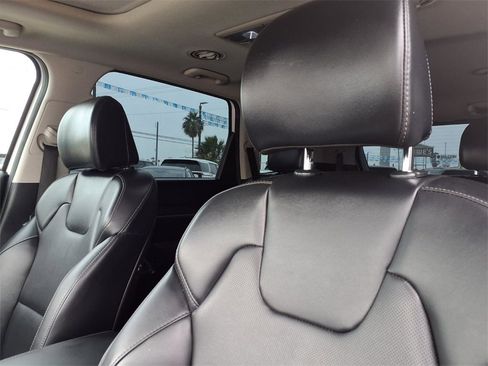 Used 2024 Kia Telluride S w/ S Sunroof Package image 17