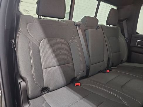 Used 2022 RAM 1500 Big Horn AWD/4WD image 32